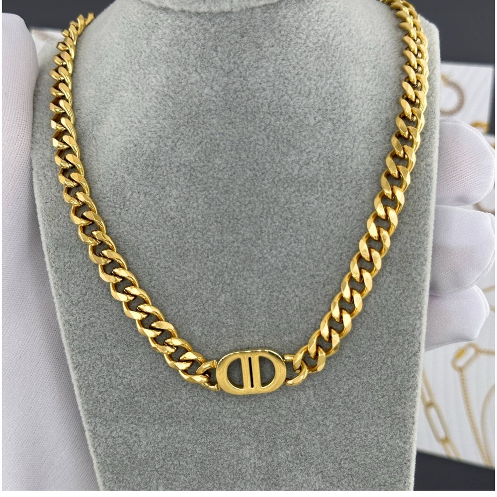 Chunky Gold Chain Necklace